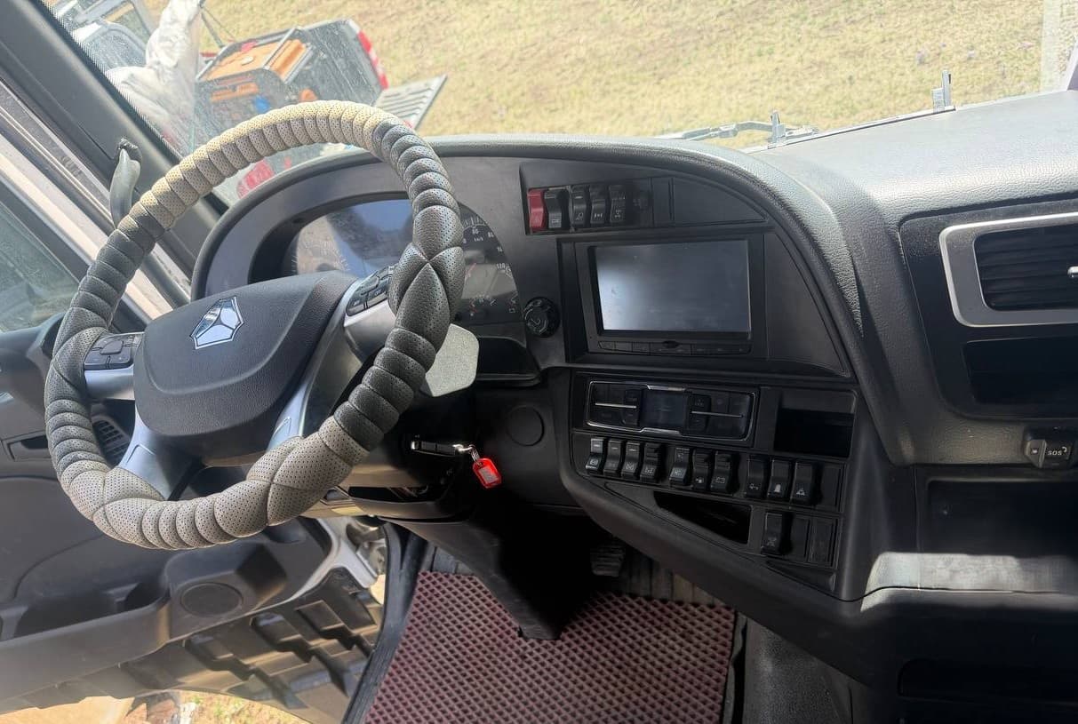 Sitrak C7H 6x4 Седельный тягач - 5