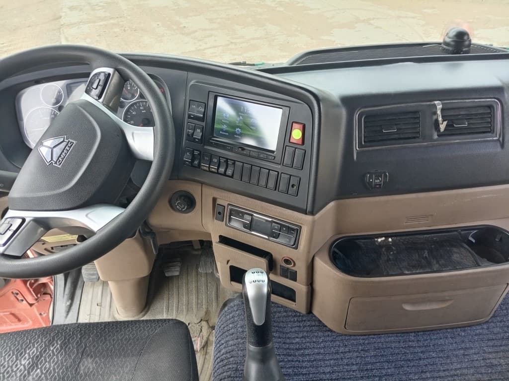 Howo ZZ* 8x4 Самосвал - 5