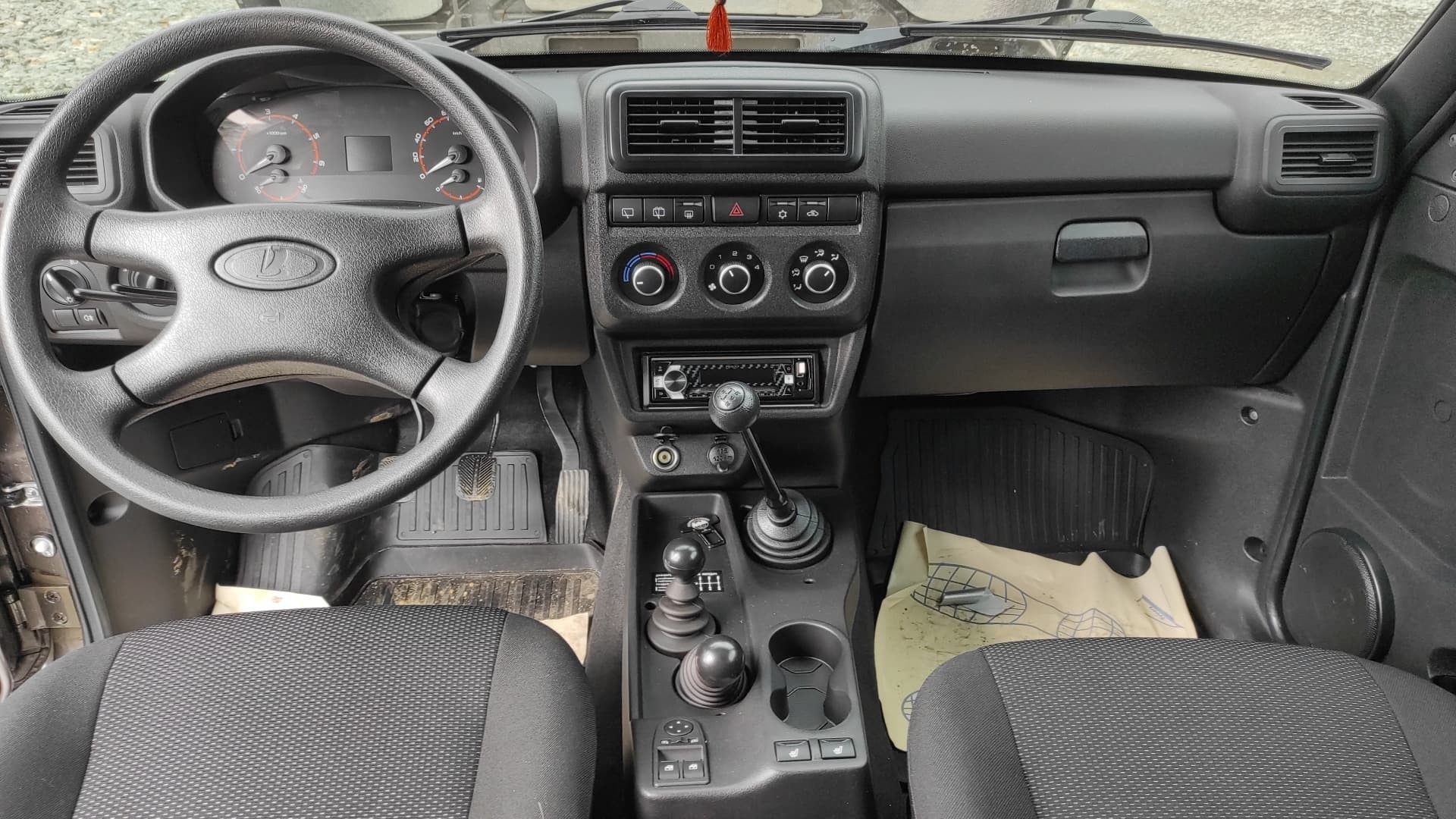 Lada Niva Legend 3 дв - 5