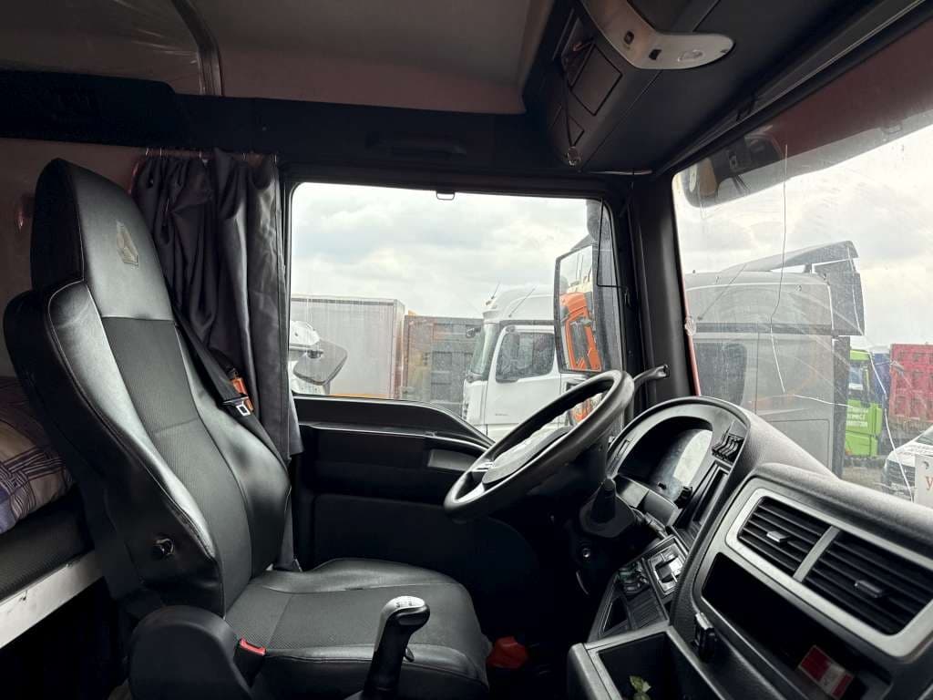 Sitrak C7H 8x4 Самосвал - 5