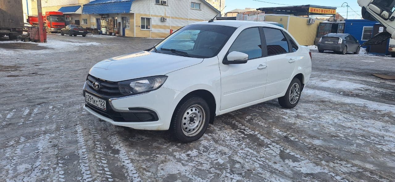 Lada Granta седан - 1