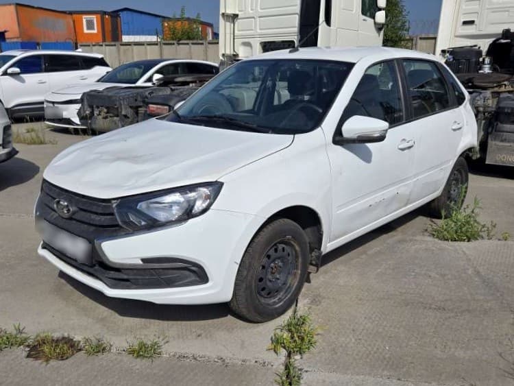 Lada Granta лифтбек - 1