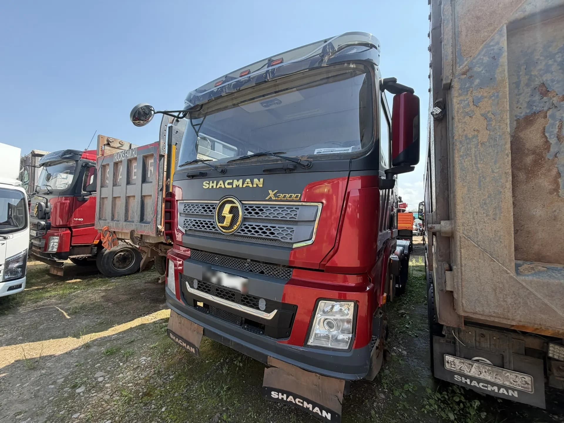 Shacman (Shaanxi) SX* 6x6 Седельный тягач - 1