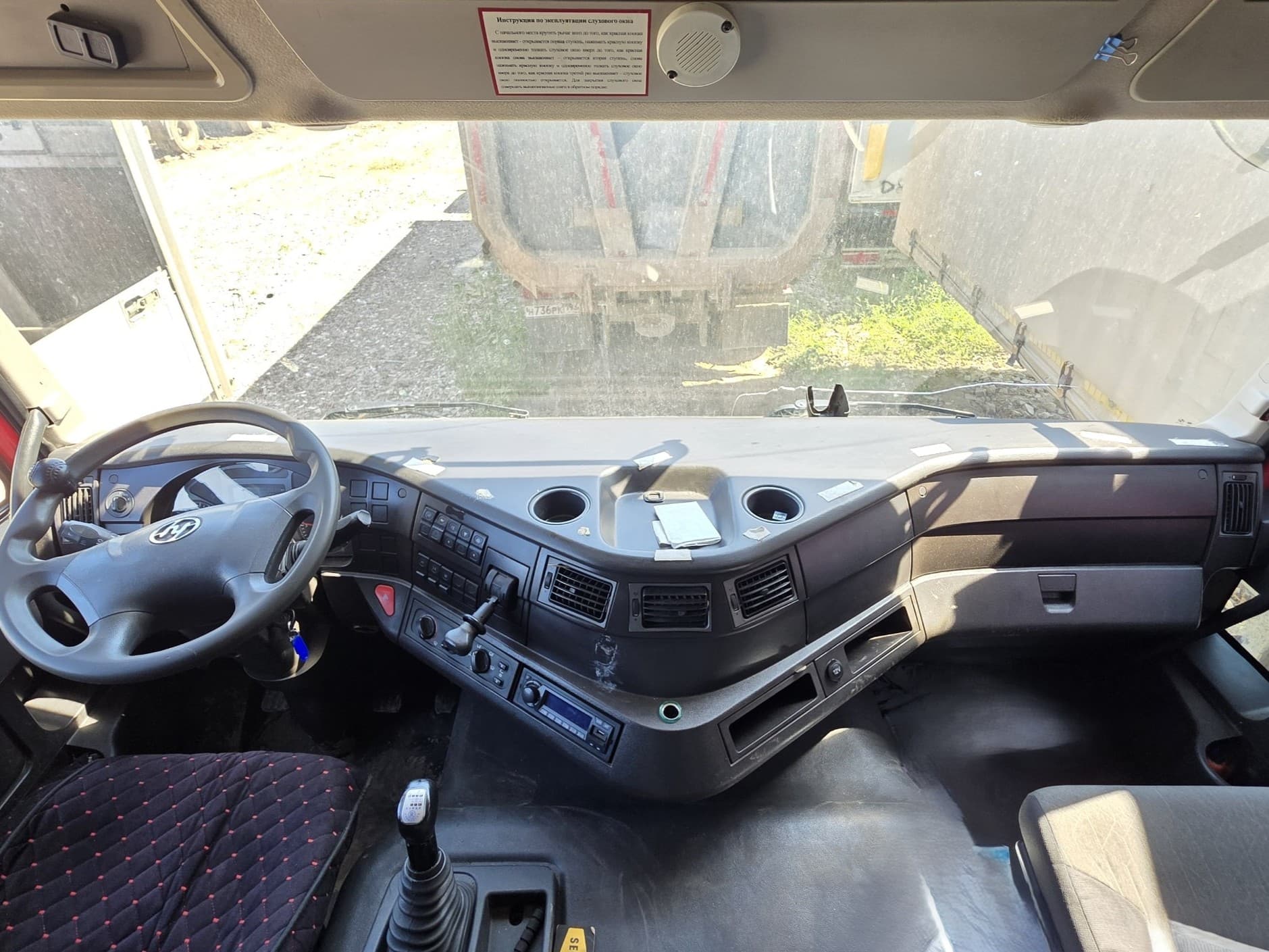 Hongyan 908 8x4 Самосвал - 5