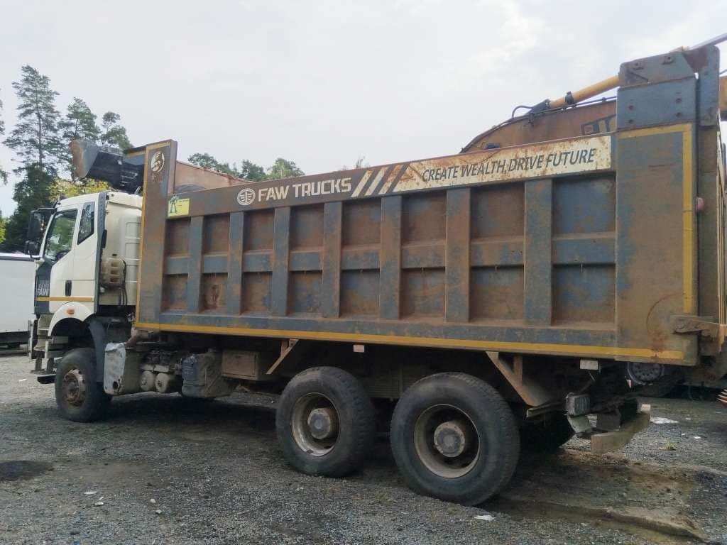 FAW J6* 6x4 Самосвал - 4