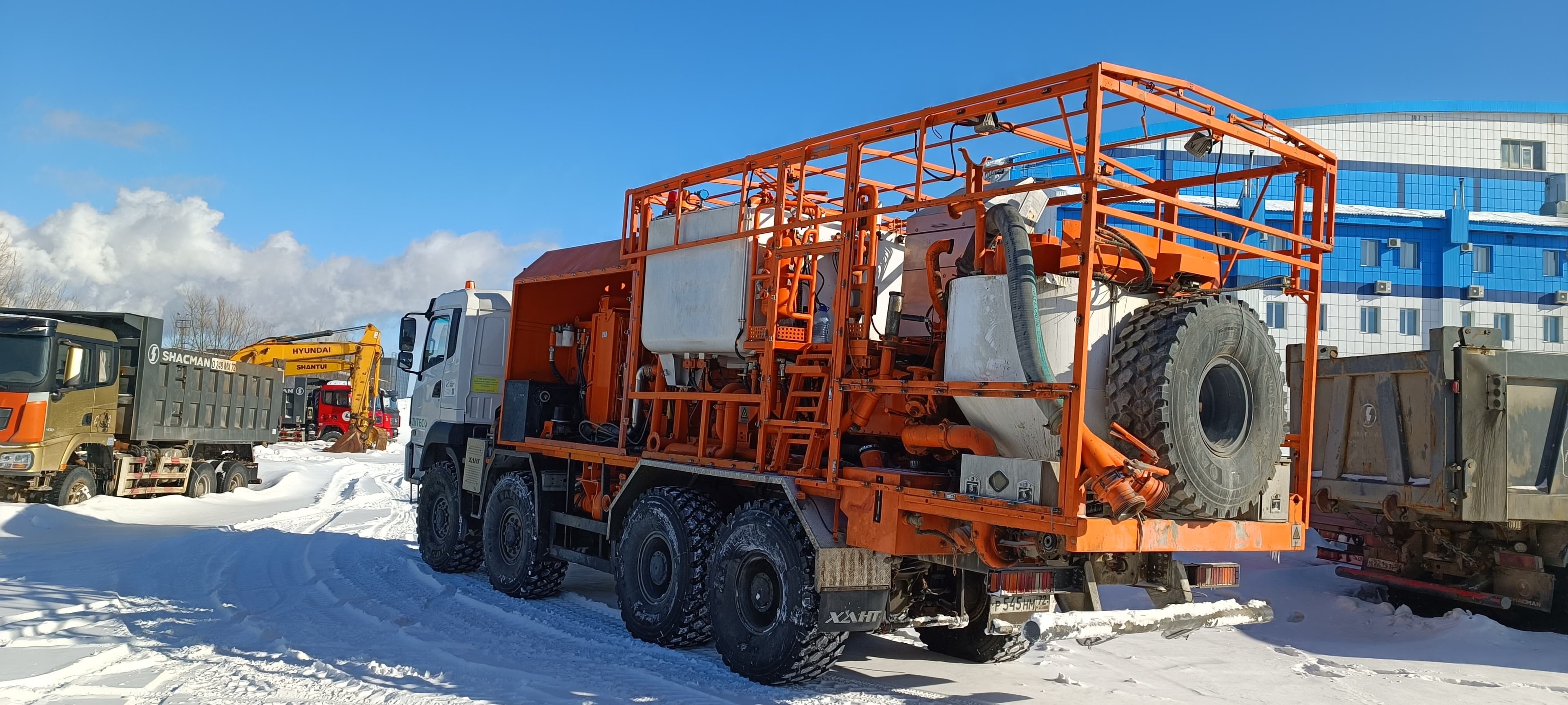 Хант 8051* на шасси ХАНТ 8x8 Агрегат цементировочный - 4