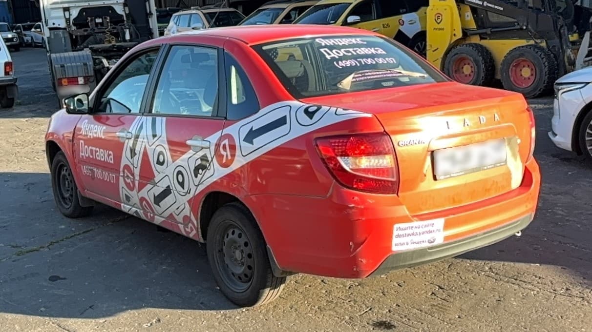 Lada Granta седан - 4