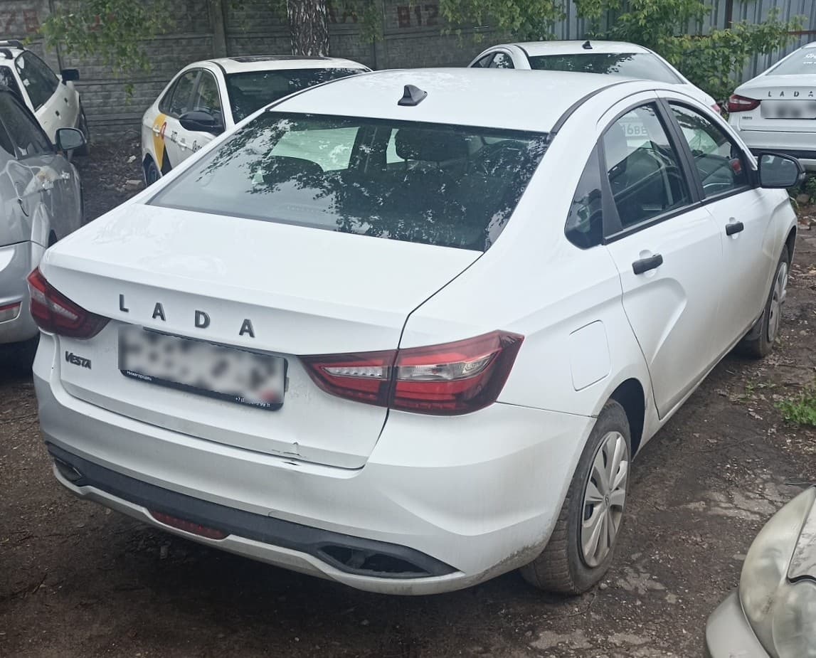 Lada Vesta седан - 3