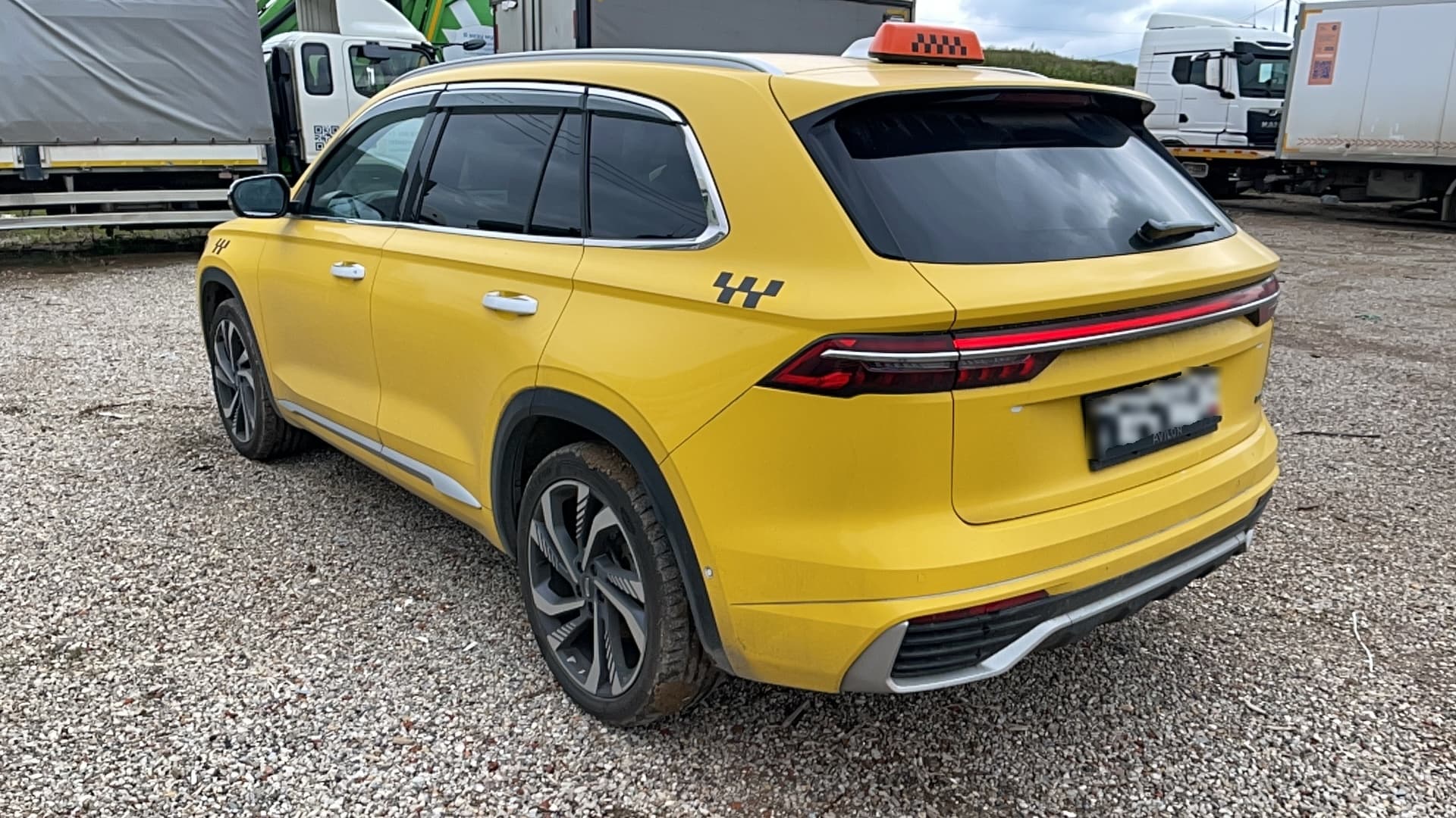 Geely Monjaro - 4