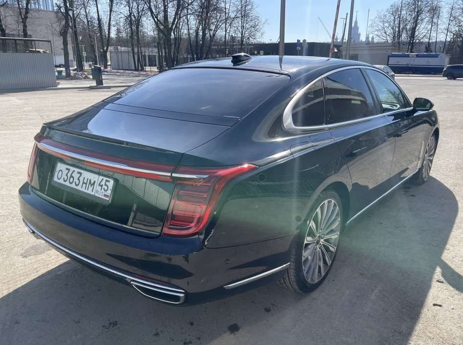 Hongqi H9 - 3