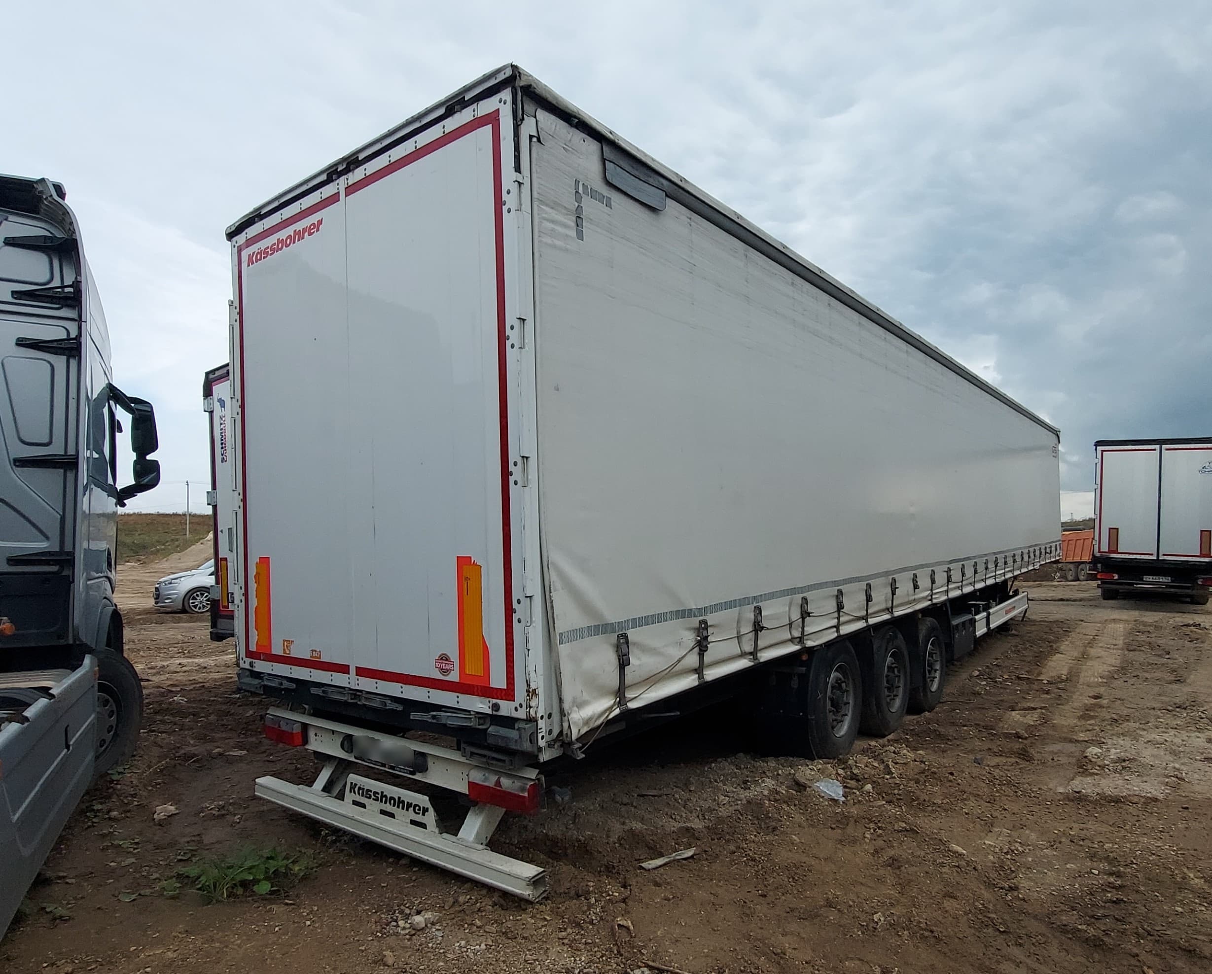Kassbohrer XS Полуприцеп шторный - 3