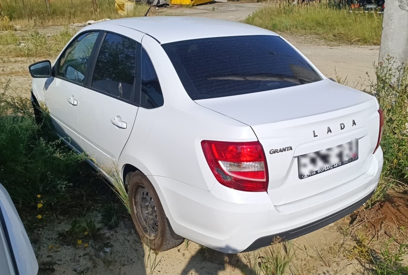 Lada Granta седан - 4