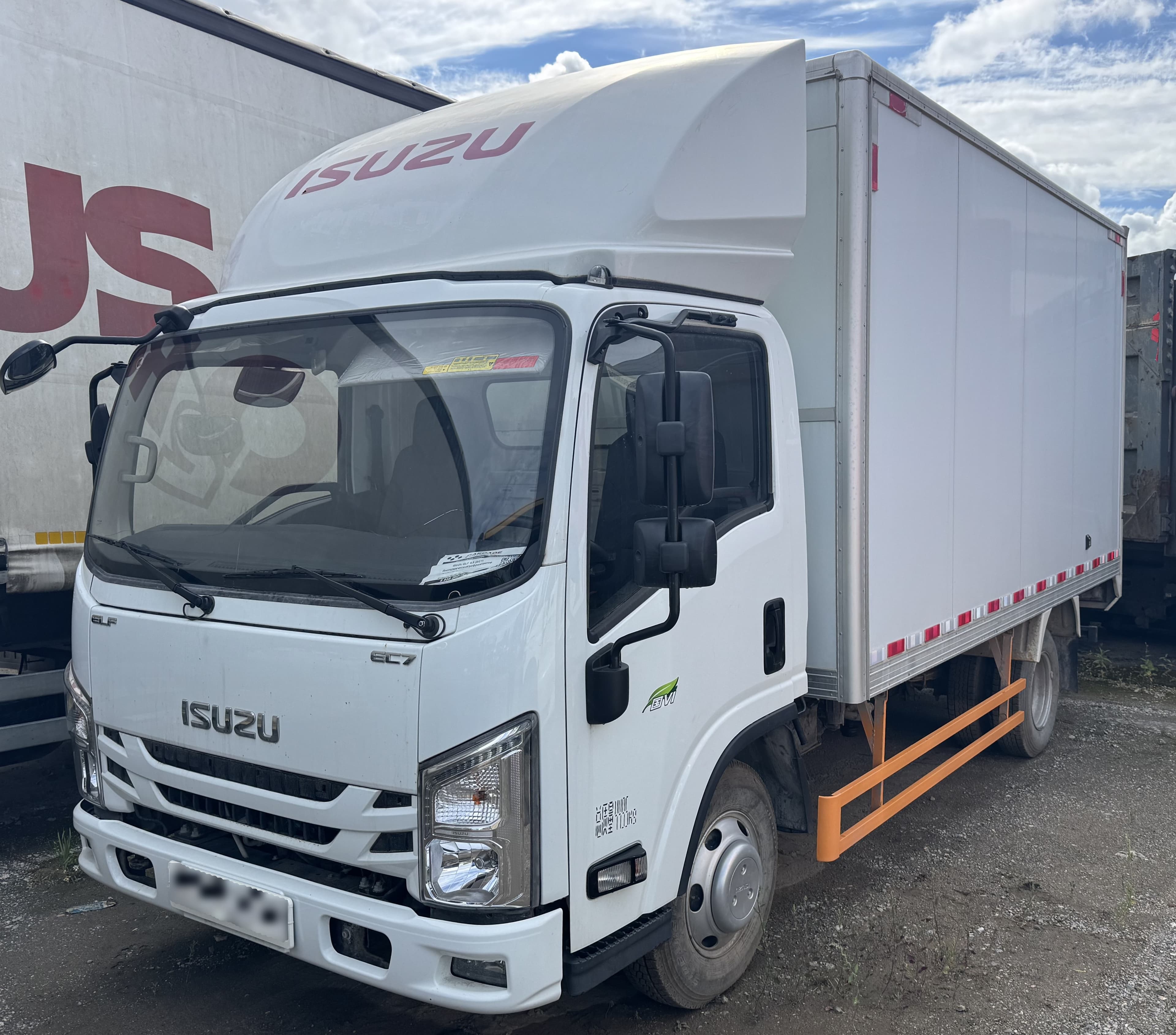 ISUZU ELF 4.5 (EC7) 4x2 Изотермический/рефрижератор - 1