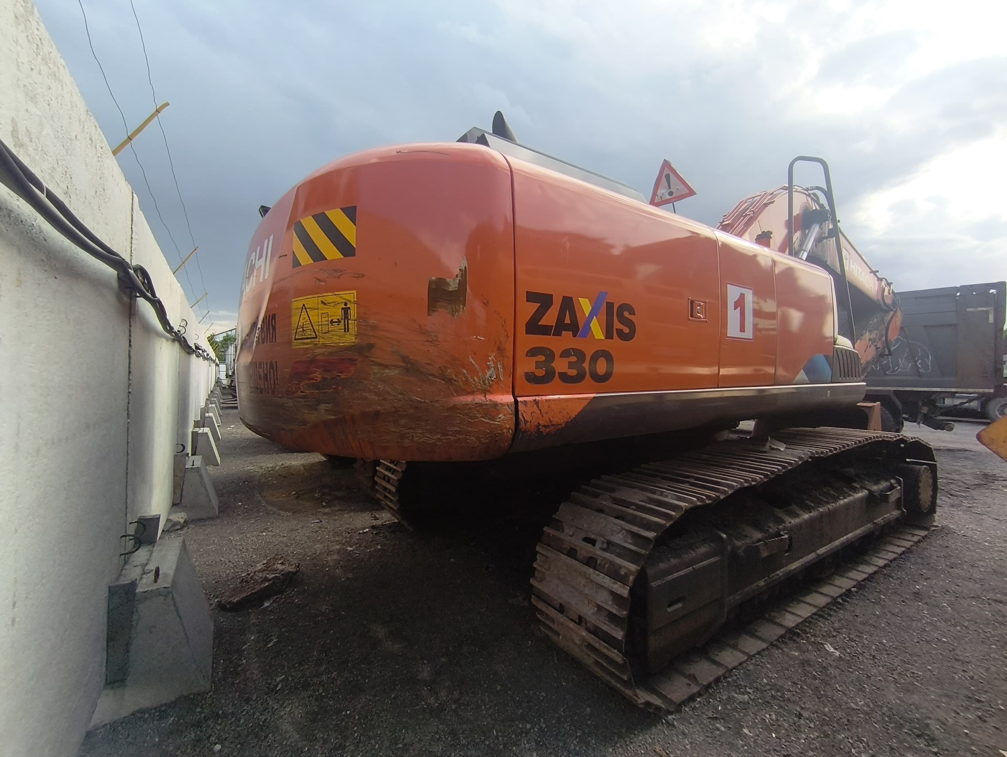 Hitachi ZX330 Экскаватор - 3
