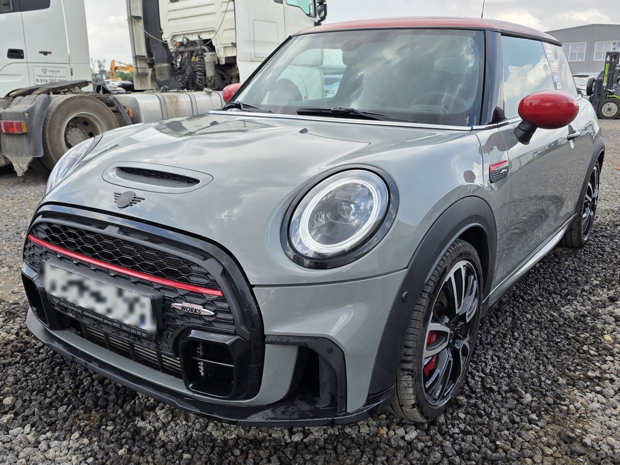 MINI 3 Door - 1