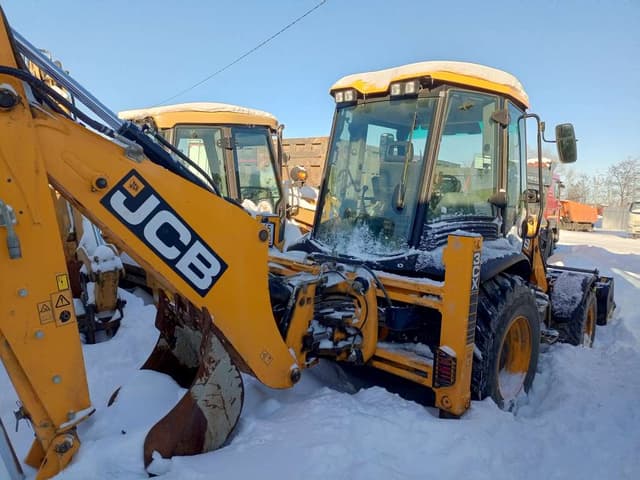 JCB 3CX Экскаватор-погрузчик - 3