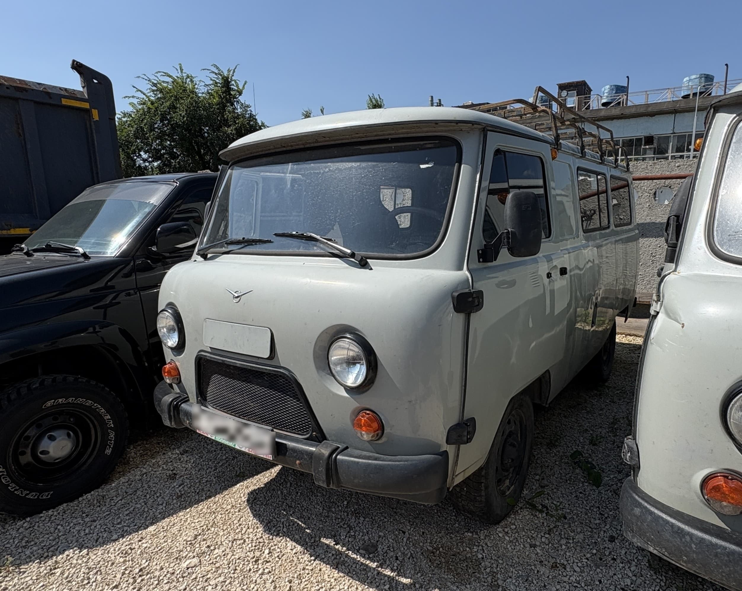 UAZ 3909* Грузопассажирский - 1