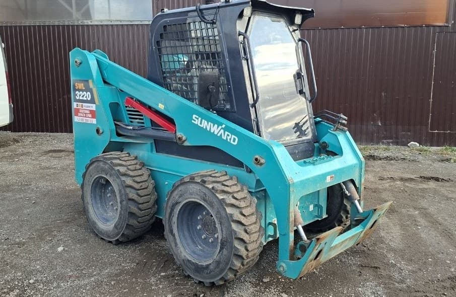 Sunward SWL3220 Мини погрузчик - 1