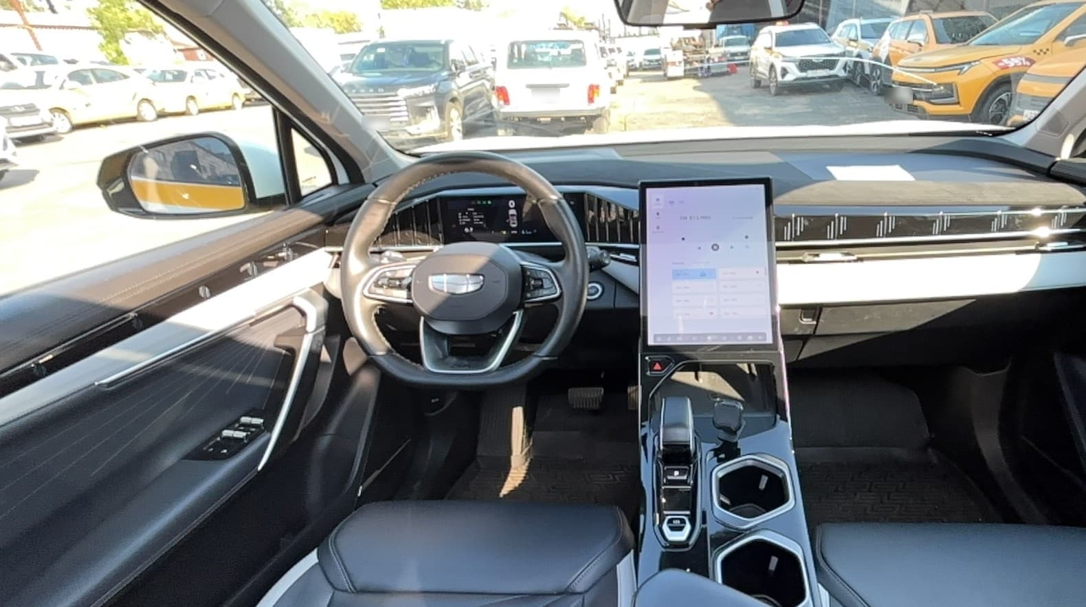 Geely Atlas - 5