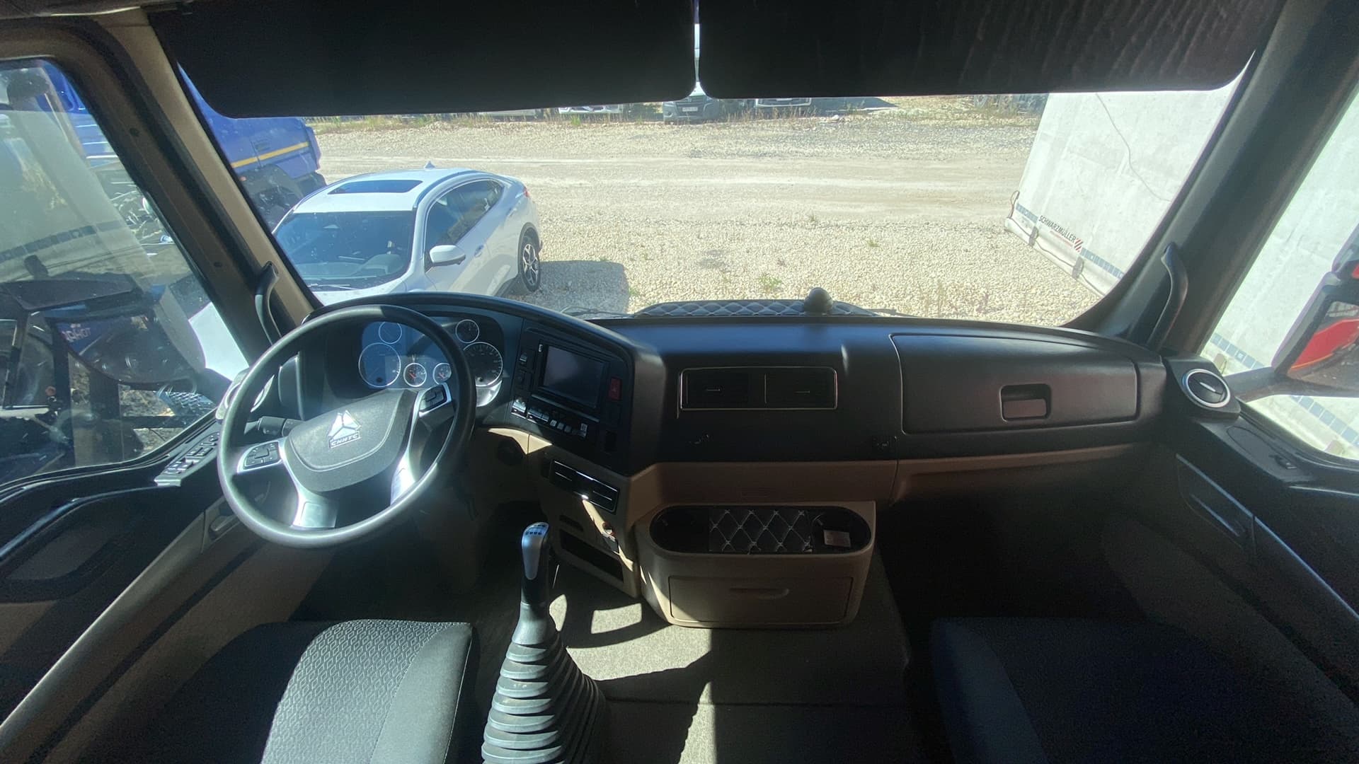Howo T5G 6x4 Самосвал - 5