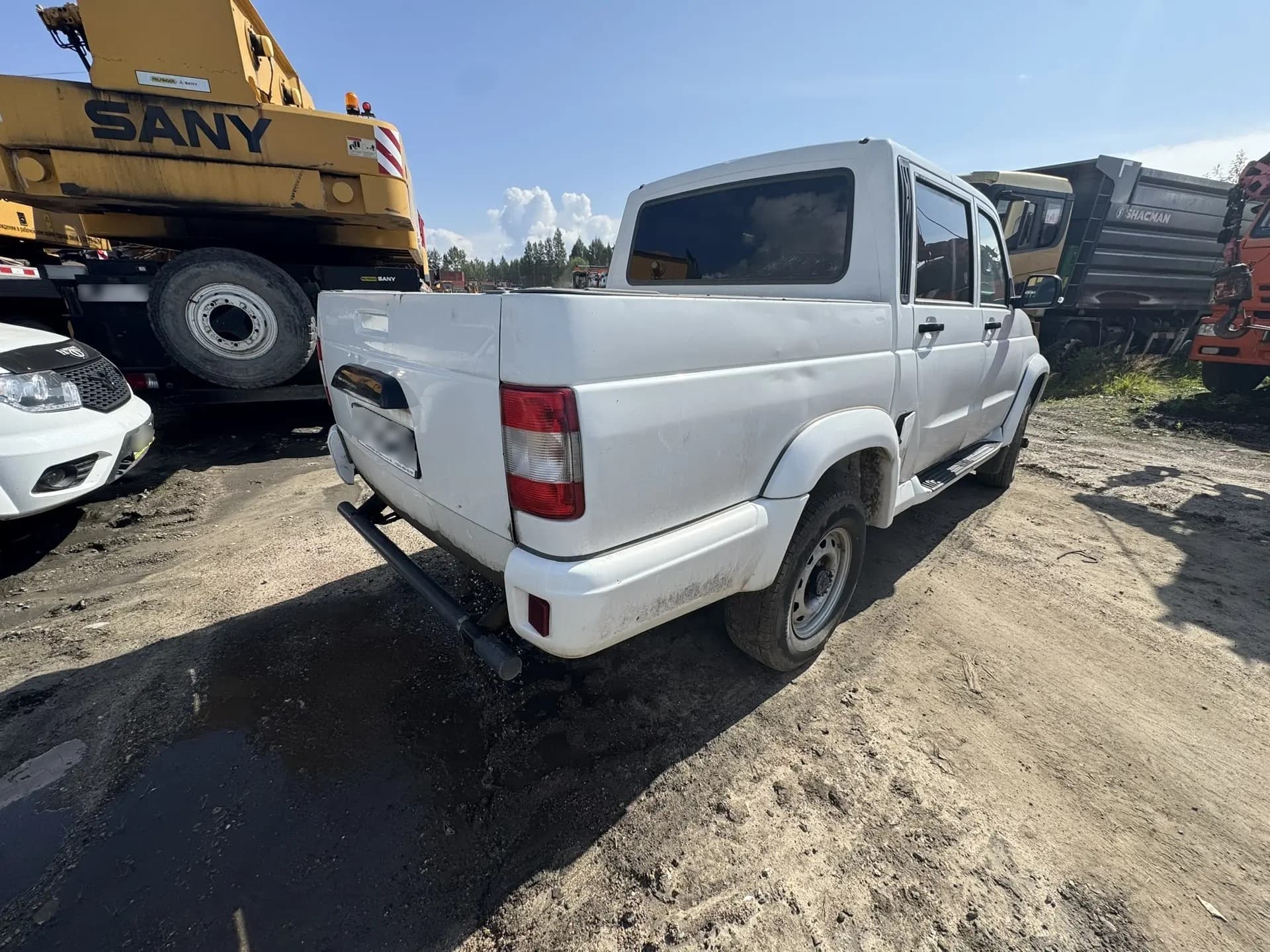 UAZ Pickup - 3