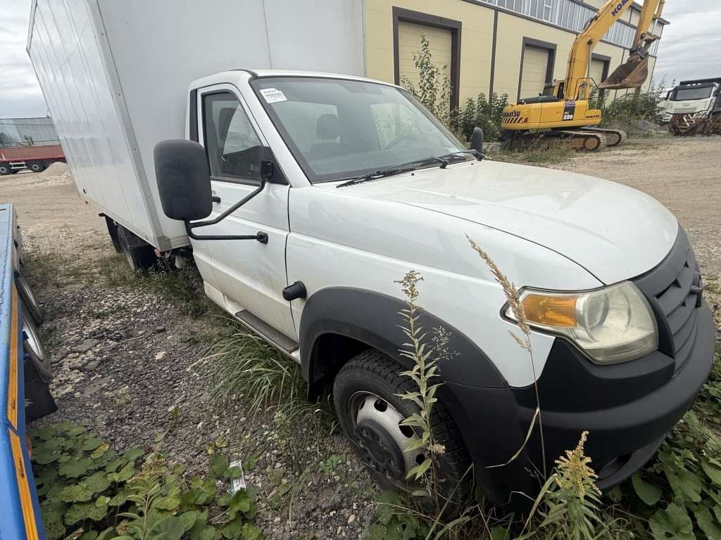 UAZ Profi - 2
