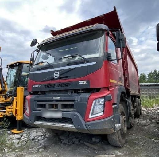 Volvo FM 8x4 Самосвал - 1