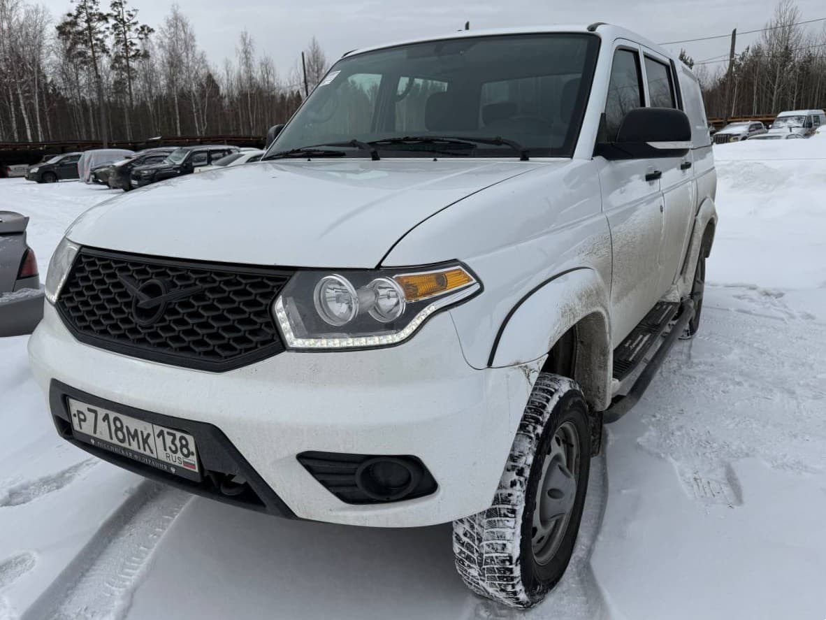 UAZ Pickup - 1
