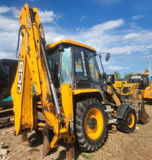 JCB 3CX Экскаватор-погрузчик - 3