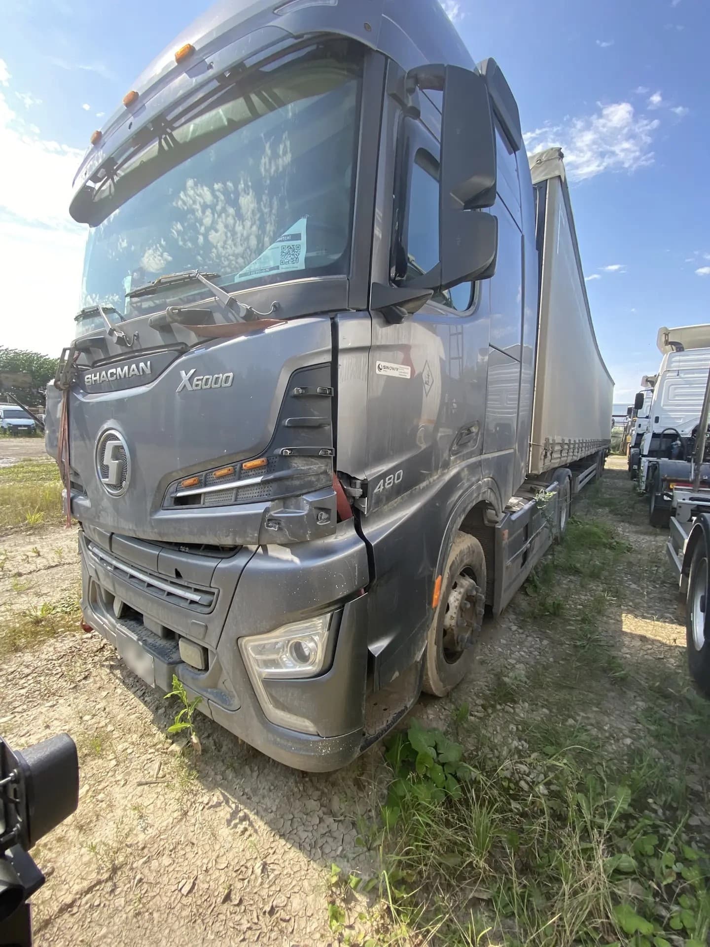 Shacman (Shaanxi) SX* 4x2 Седельный тягач - 1