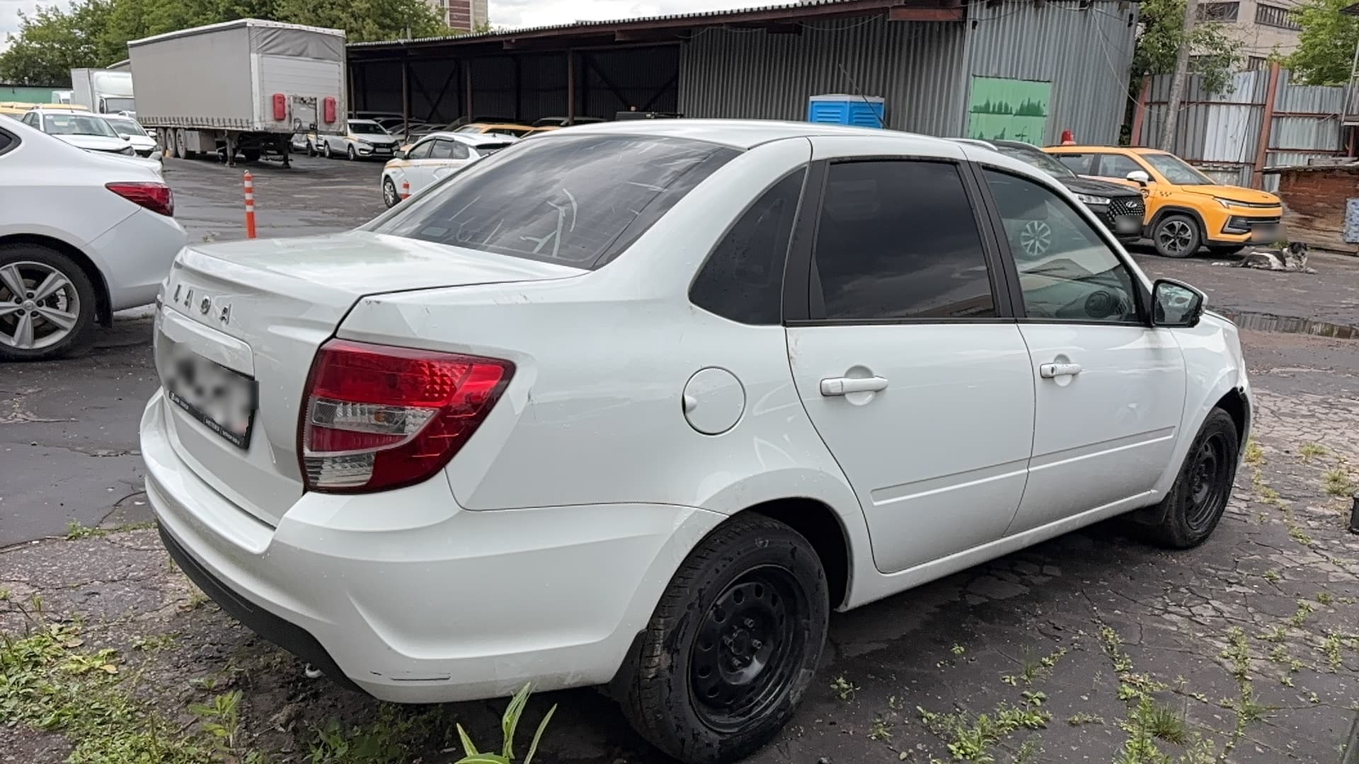 Lada Granta седан - 3