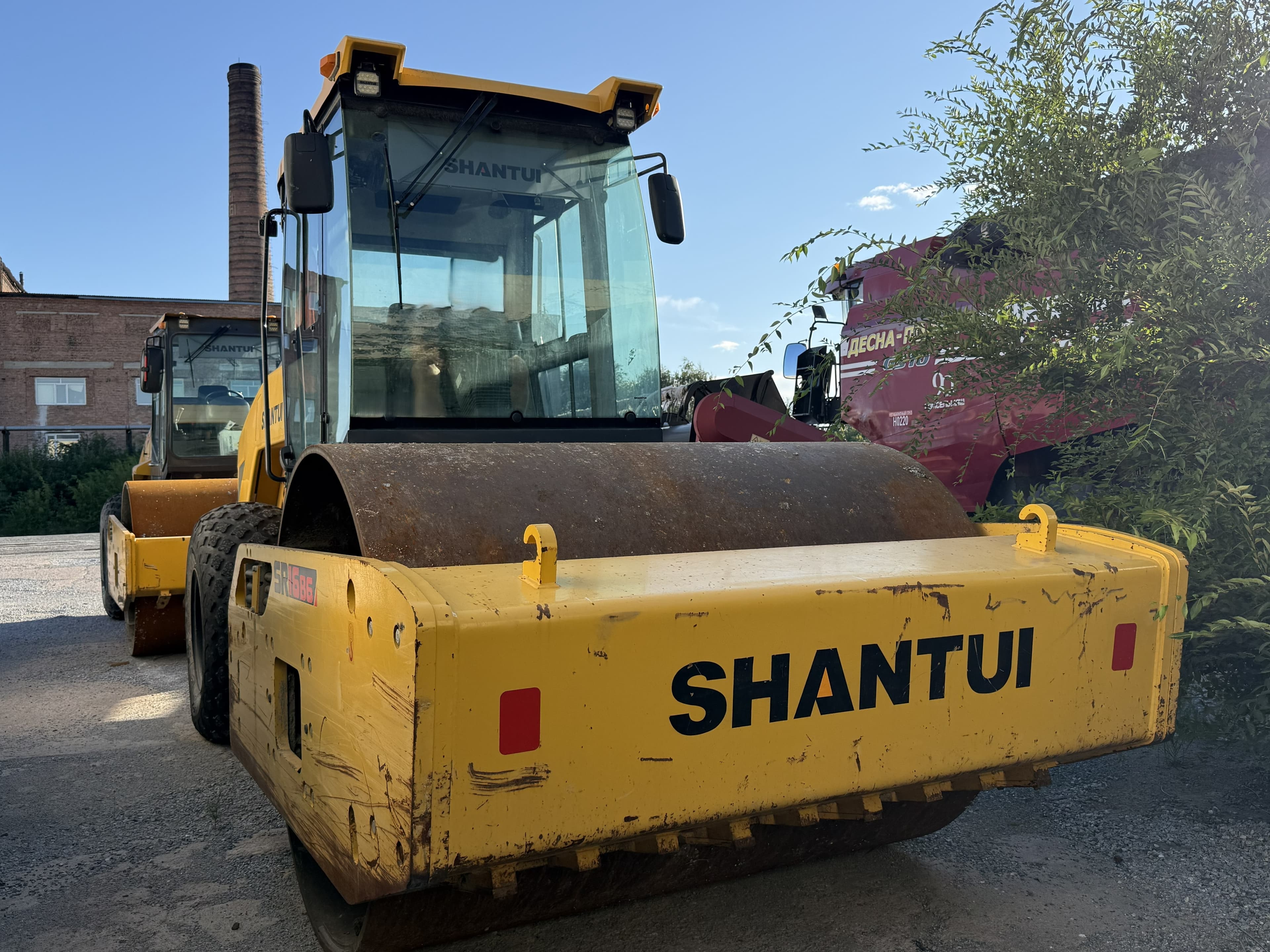 Shantui SR* Каток - 2