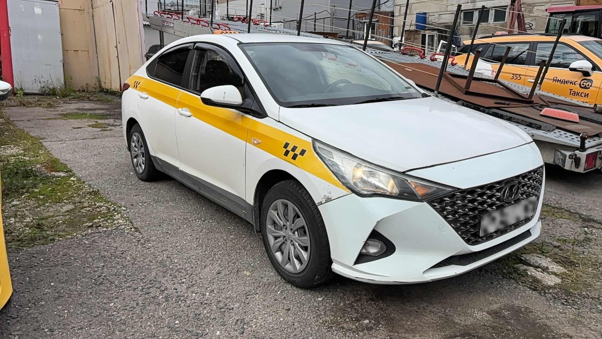 Hyundai Solaris - 2
