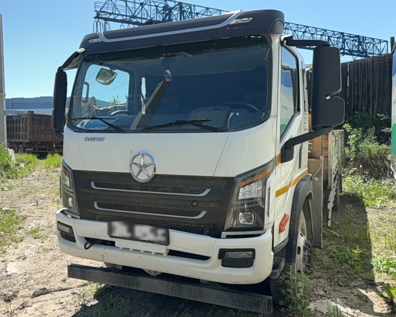 Dayun CGC* 4x2 Бортовой с КМУ - 1