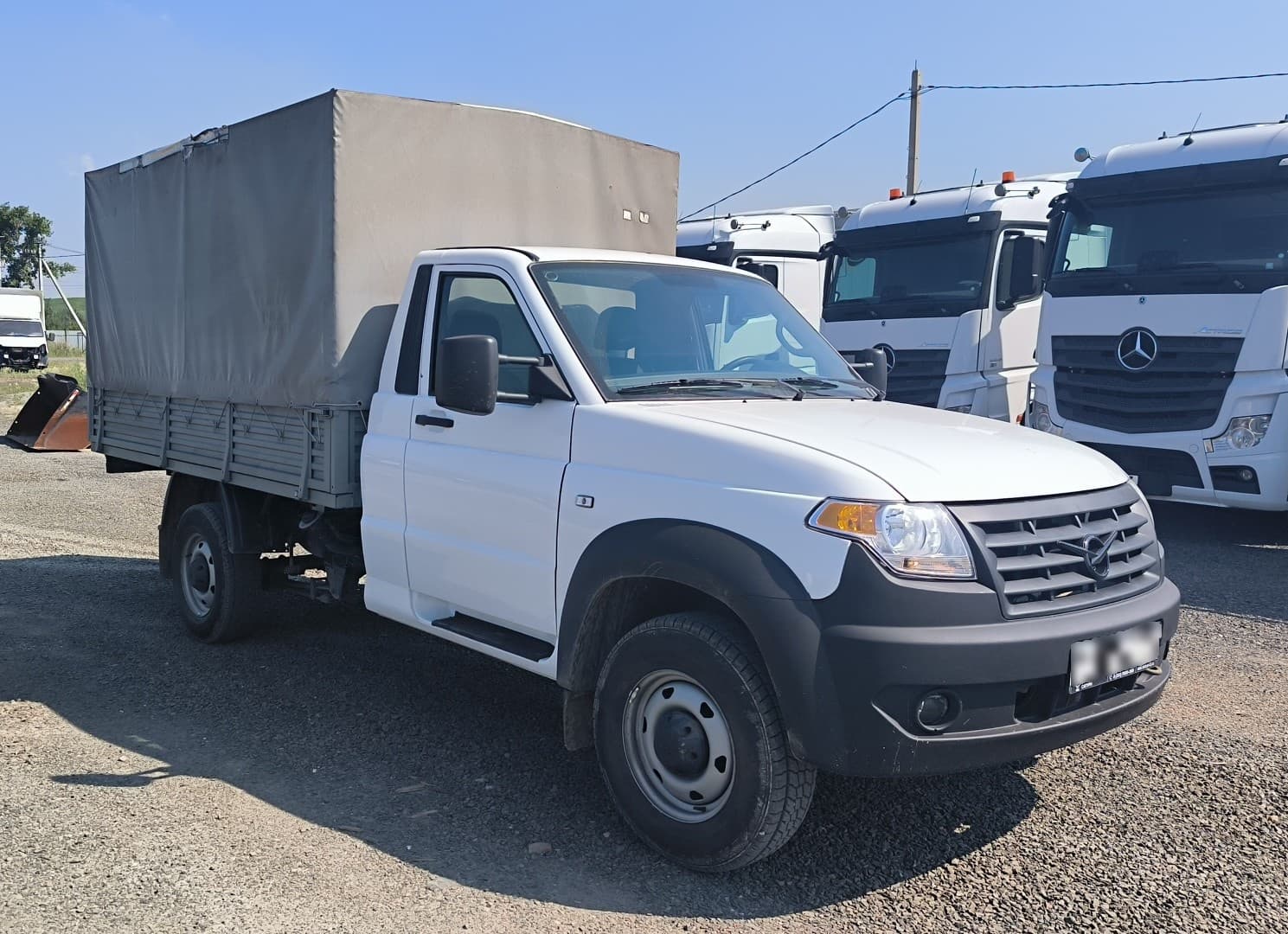 UAZ Profi - 2