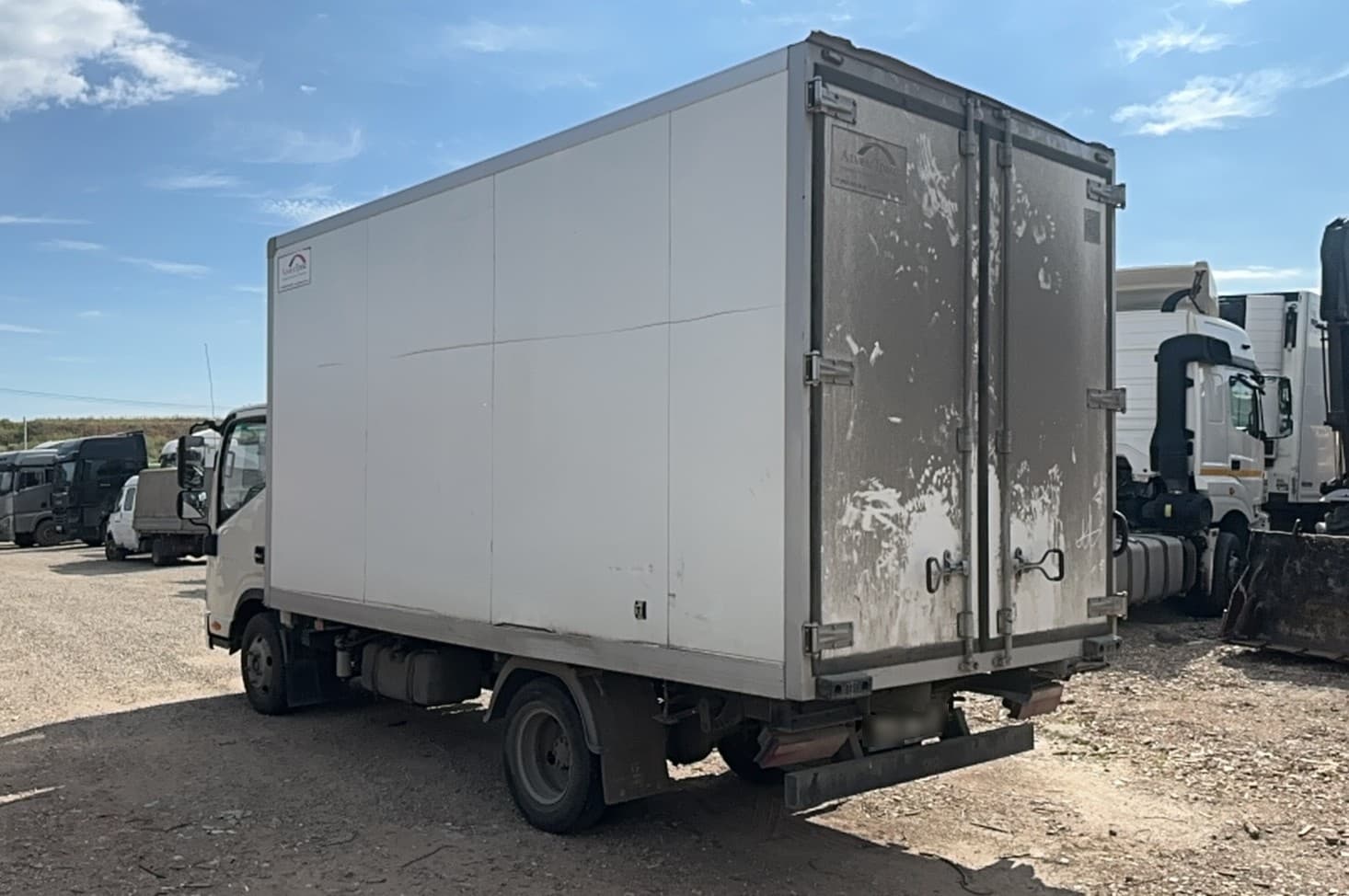 Автомеханический Завод 5758* на шасси КамАЗ 43085 4x2 Промтоварный - 4