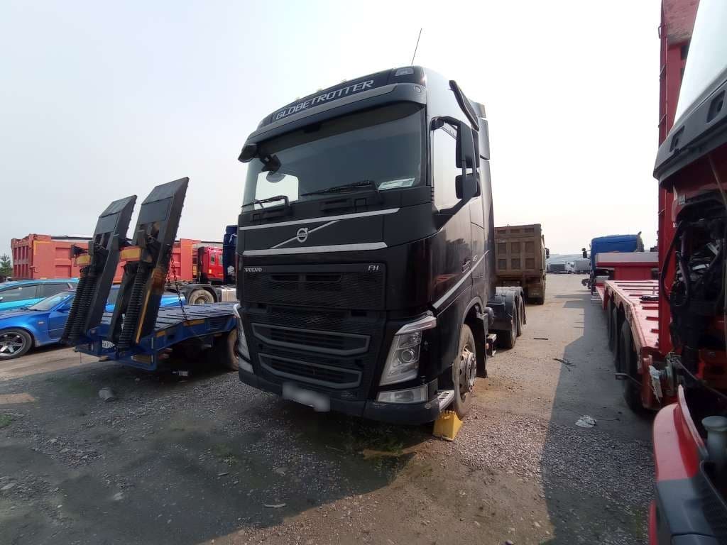 Volvo FH 6x4 Седельный тягач - 1