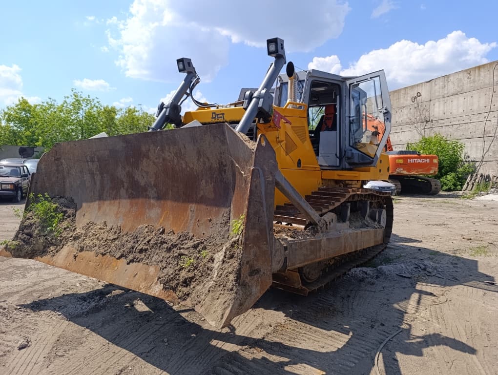 Дст-Урал D12 Бульдозер - 1