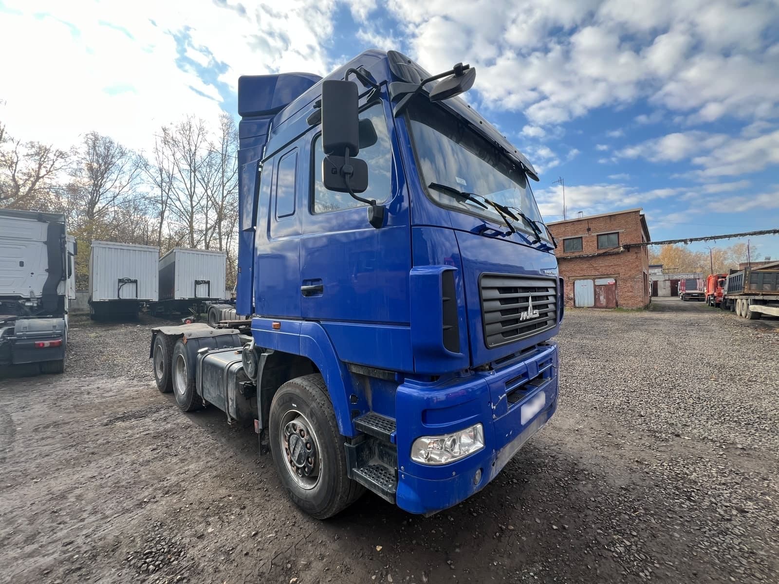 МАЗ 6430 6x4 Седельный тягач - 2