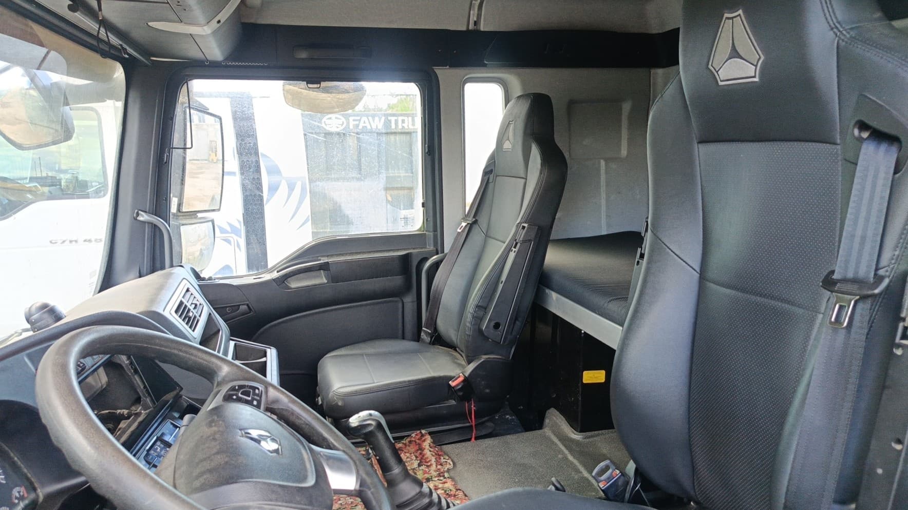 Sitrak C7H 8x4 Самосвал - 5