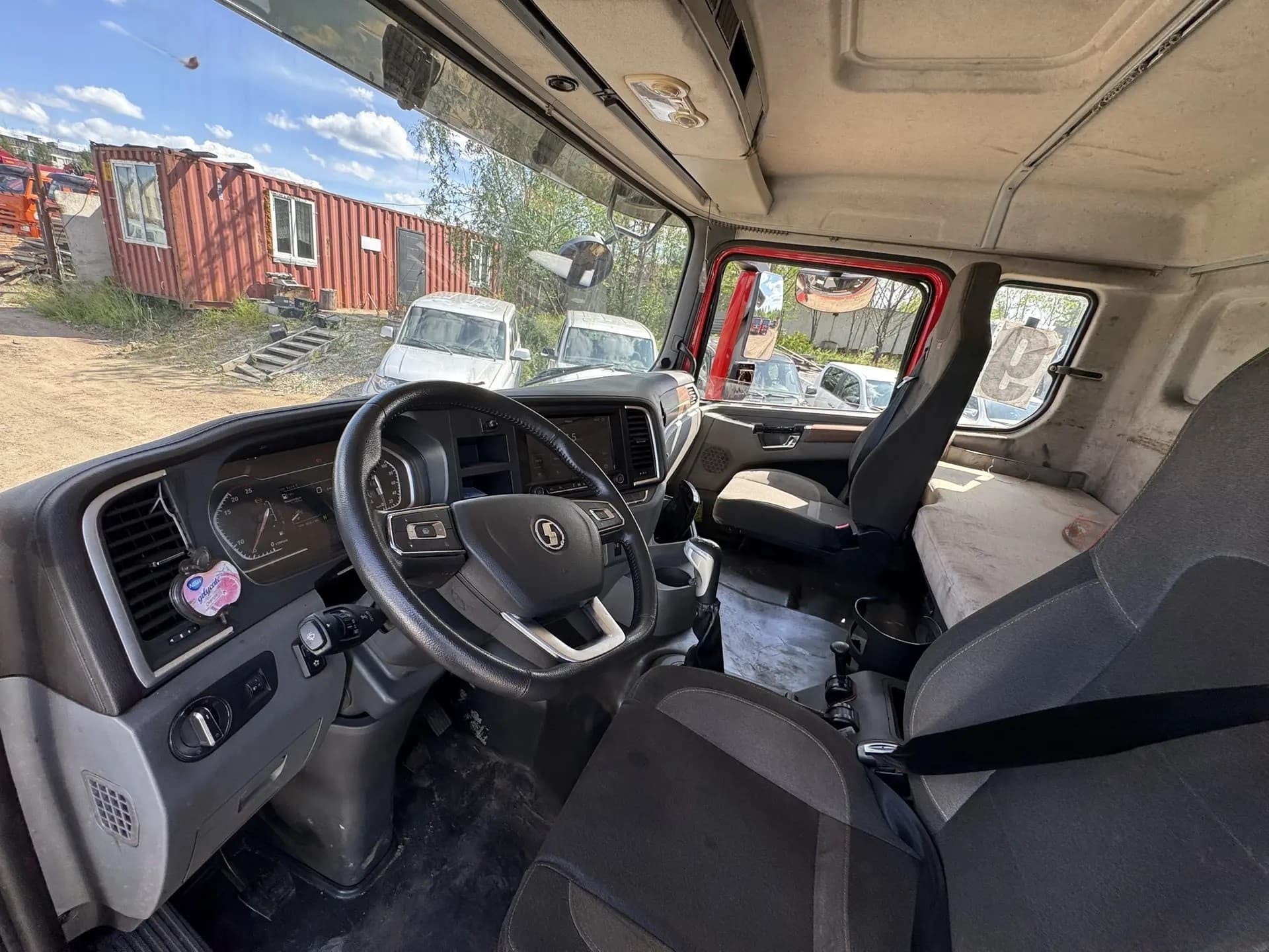 Shacman (Shaanxi) SX* 8x4 Самосвал - 5