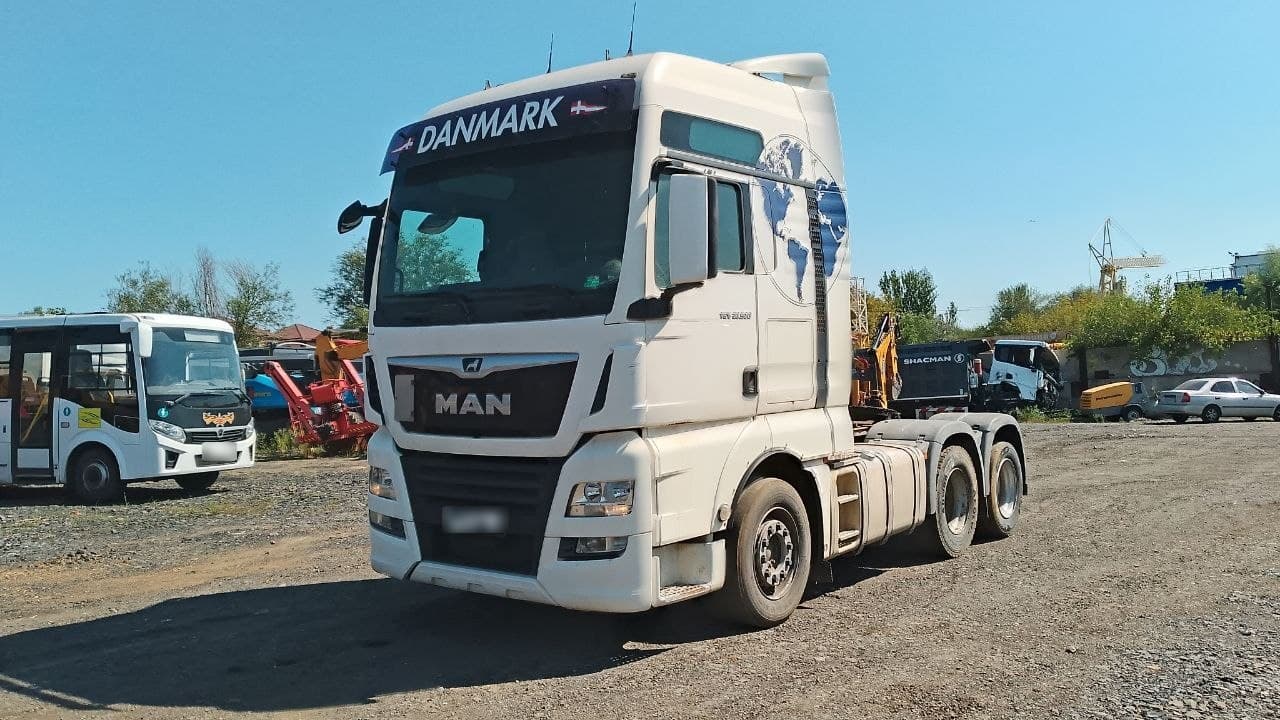 MAN TGX 6x2-2 Седельный тягач - 1