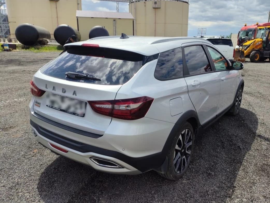 Lada Vesta SW Cross - 3