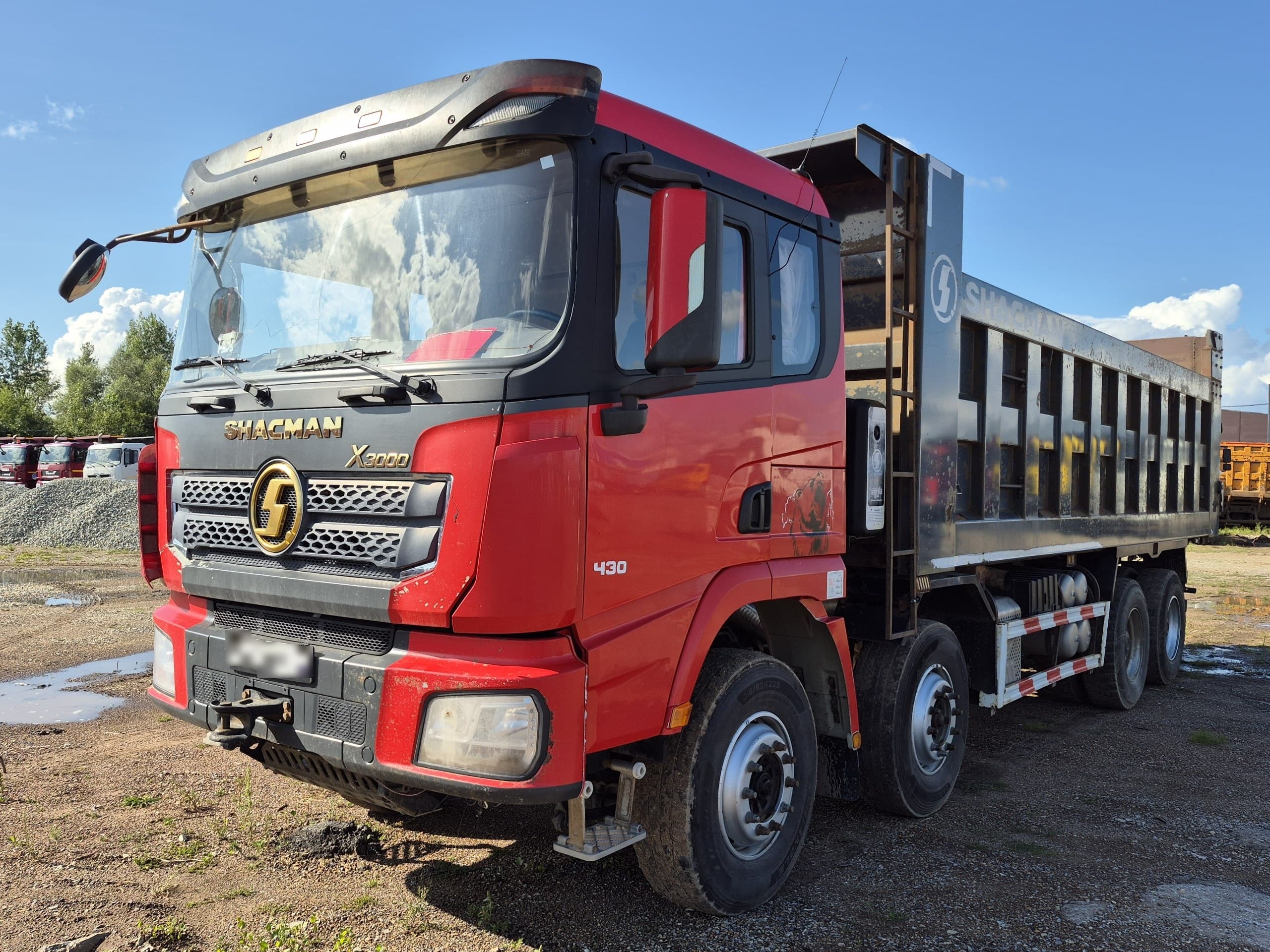 Shacman (Shaanxi) SX* 8x4 Самосвал - 1