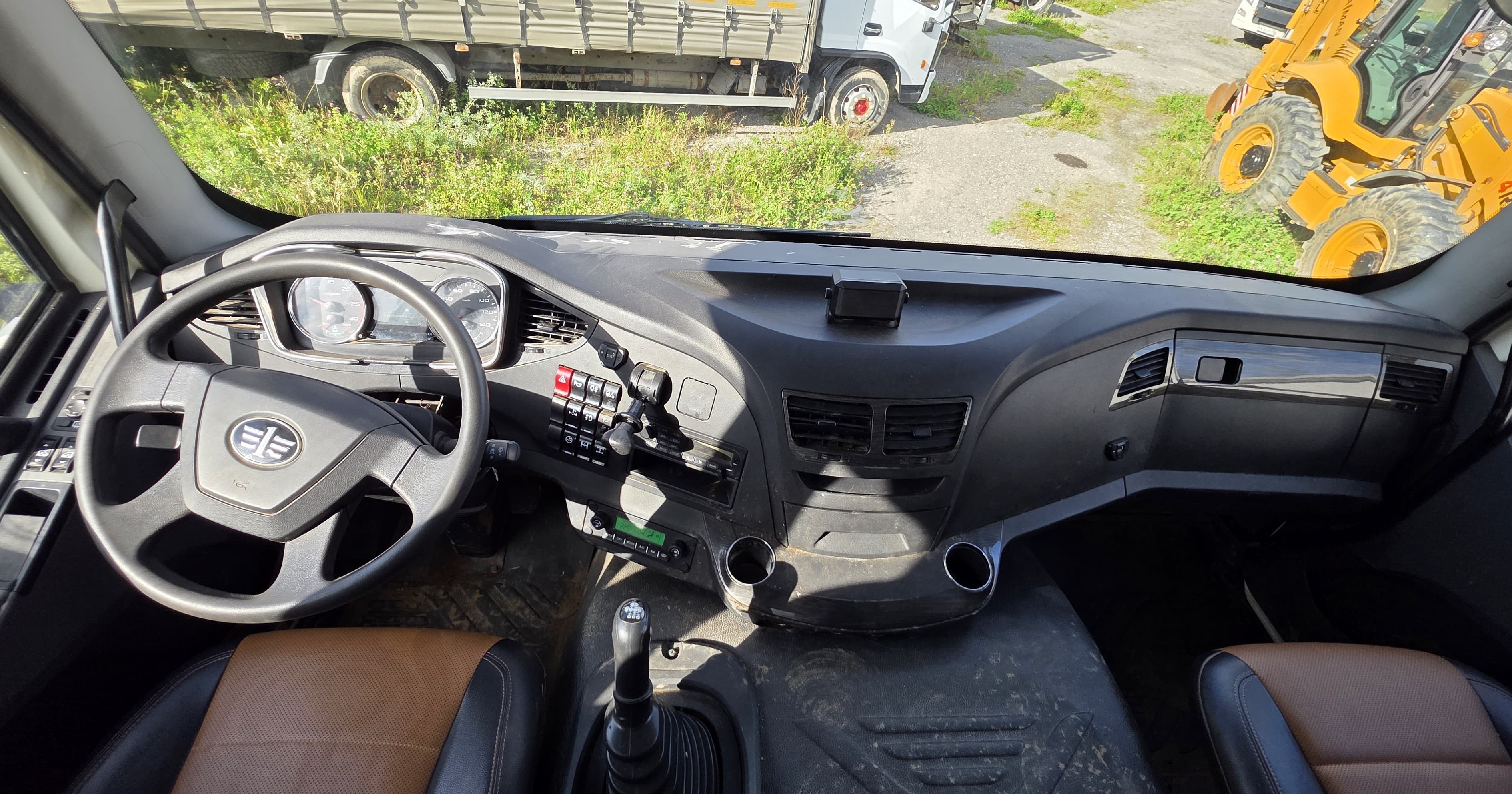 FAW J6* 6x4 Самосвал - 5