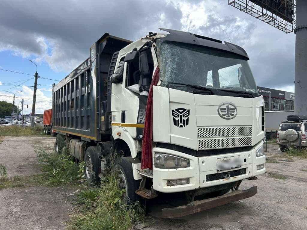 FAW CA 3310 8x4 Самосвал - 2