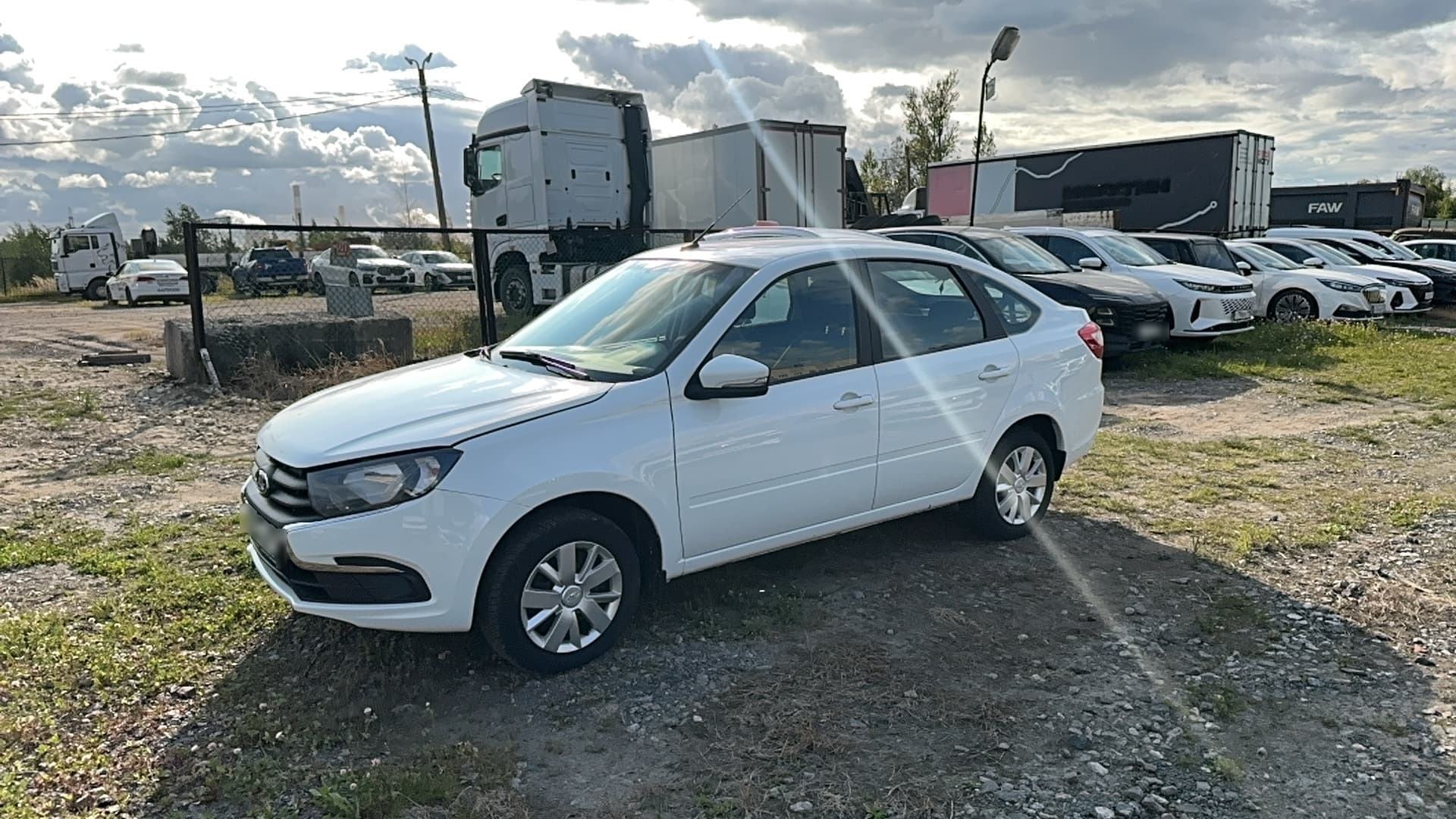 Lada Granta лифтбек - 1