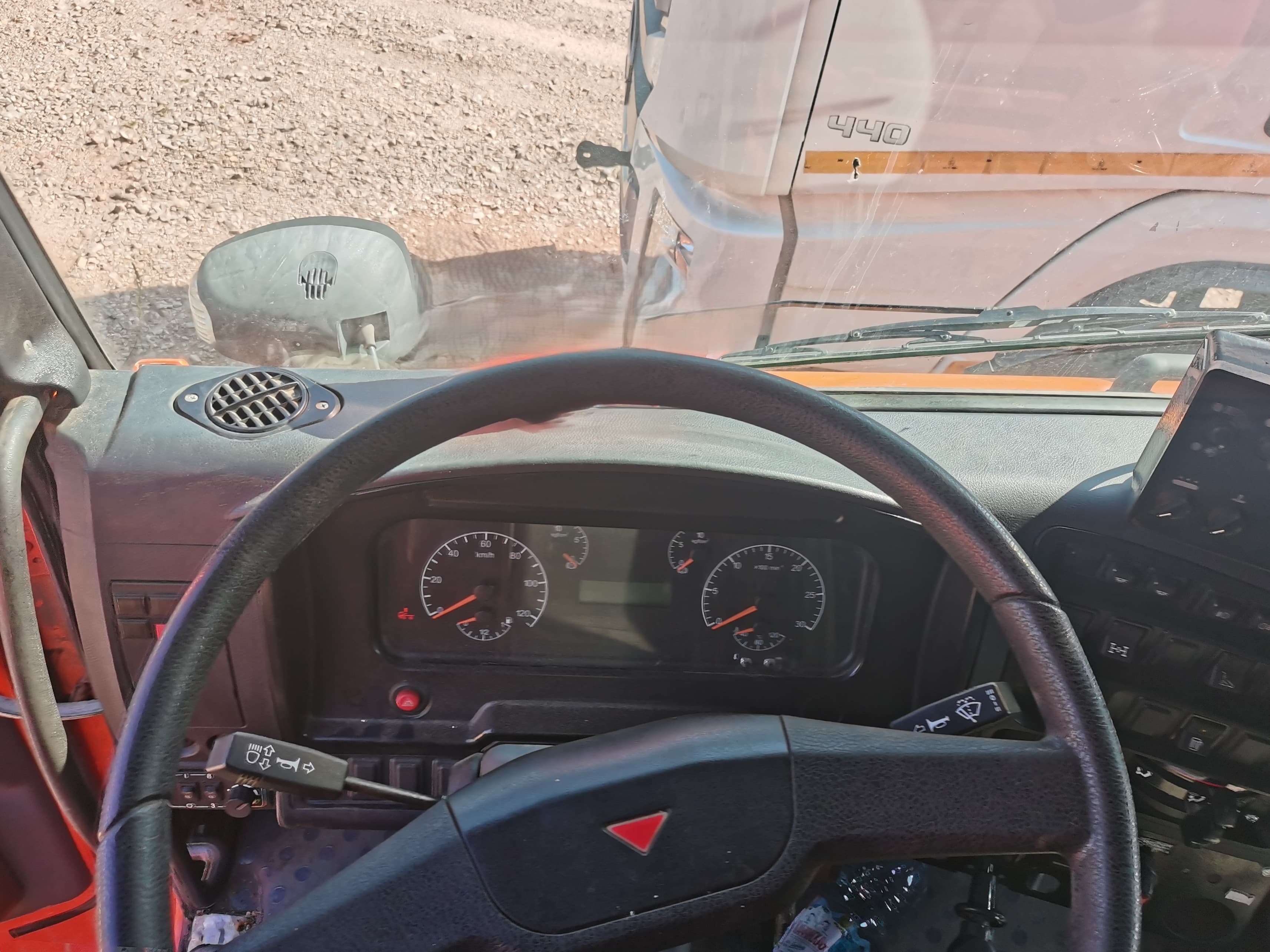 Ряжский Авторемонтный Завод МК-4534 на шасси КамАЗ 6520 6x4 КДМ - 4