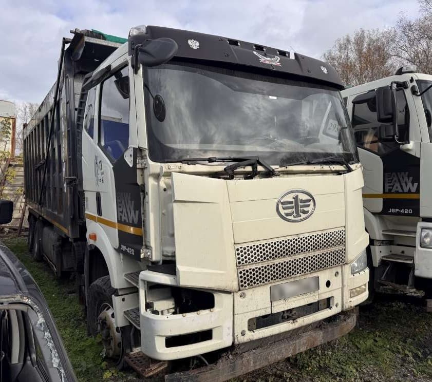 FAW CA 3310 8x4 Самосвал - 2