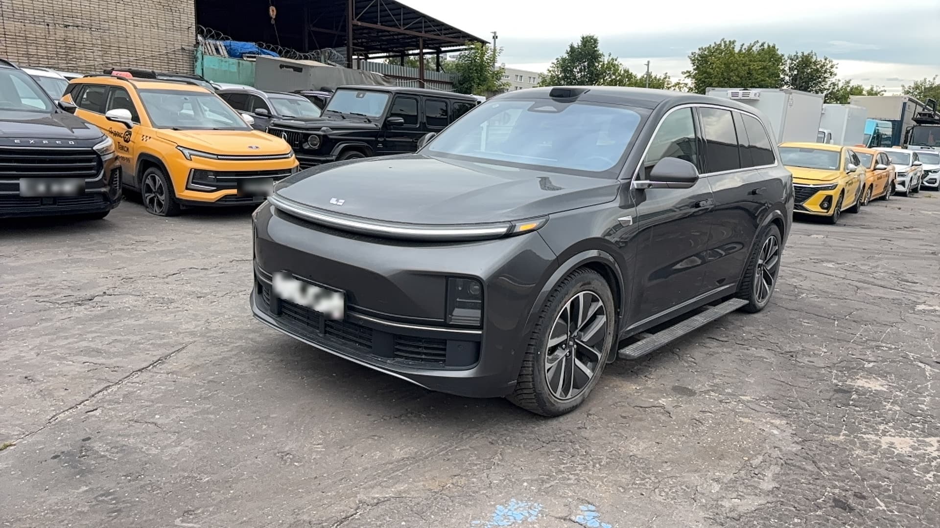 Li (Lixiang) L9 - 1